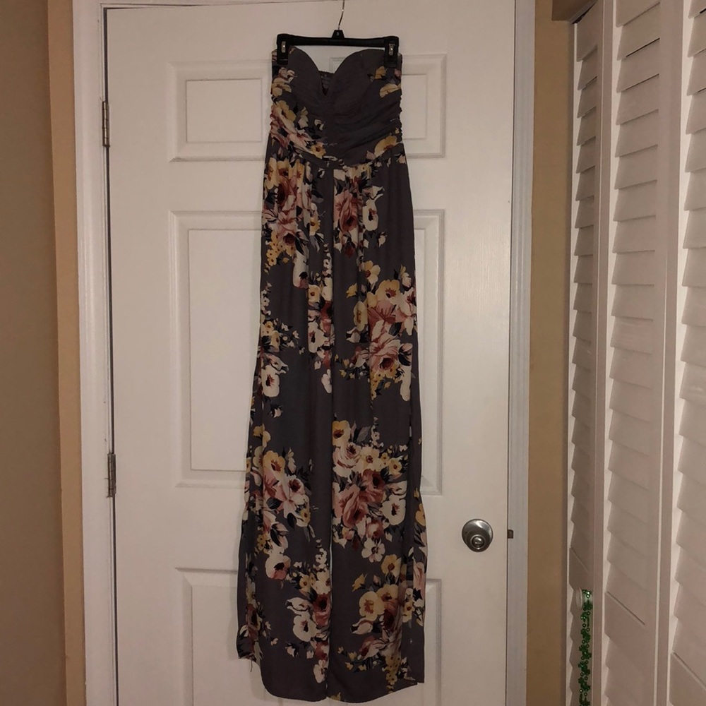 Beautiful Strapless Romper!